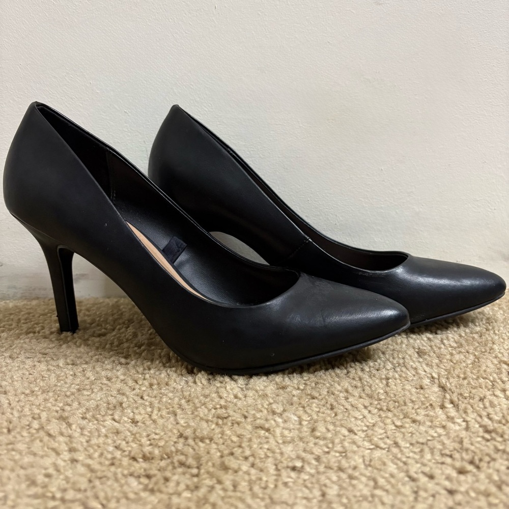 Merona Classic Black Slip-On High Heel Pump - Size: 7 1/2